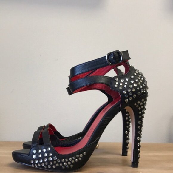 Unze Couture Studs Detailing Leather Sandals - Picture 2 of 6